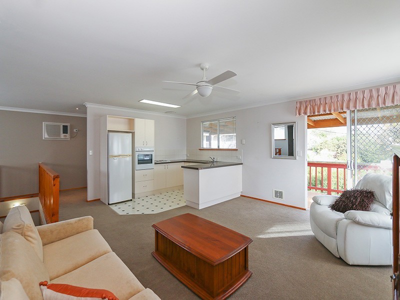12 Vaughey Road, Quinns Rocks WA 6030