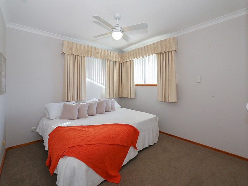 12 Vaughey Road, Quinns Rocks WA 6030