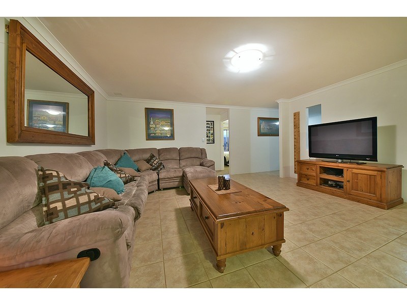 4 Maryport Way, Butler WA 6036