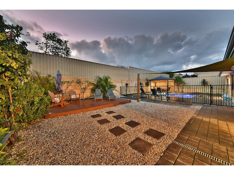 39 Dirleton Loop, Butler WA 6036