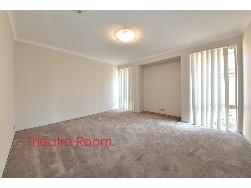 21 Ammanford Crescent, Butler WA 6036