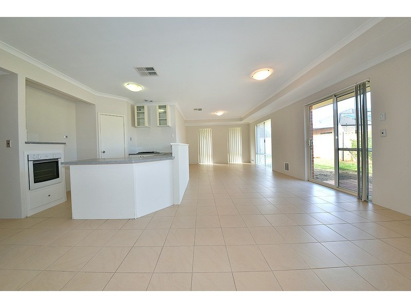 21 Ammanford Crescent, Butler WA 6036