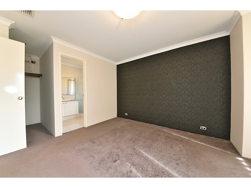 21 Ammanford Crescent, Butler WA 6036