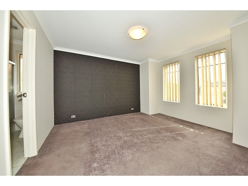 21 Ammanford Crescent, Butler WA 6036