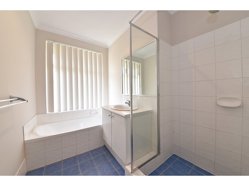 21 Ammanford Crescent, Butler WA 6036