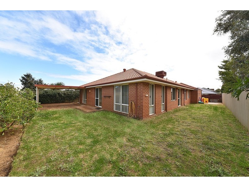21 Ammanford Crescent, Butler WA 6036