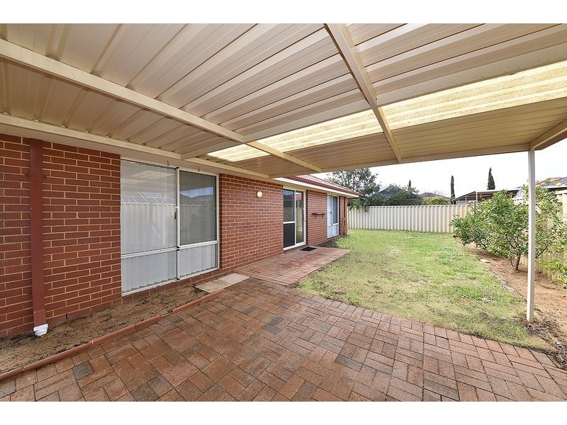 21 Ammanford Crescent, Butler WA 6036