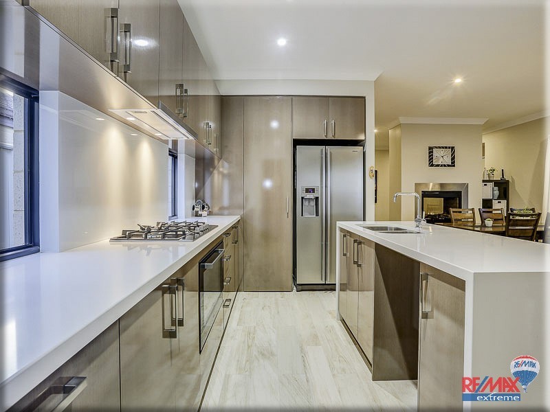 37 Comito Bend, Alkimos WA 6038