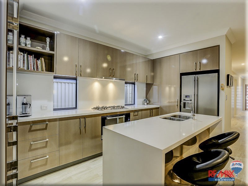 37 Comito Bend, Alkimos WA 6038