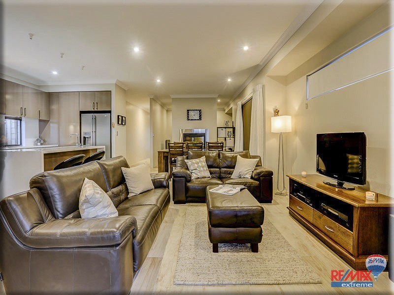 37 Comito Bend, Alkimos WA 6038