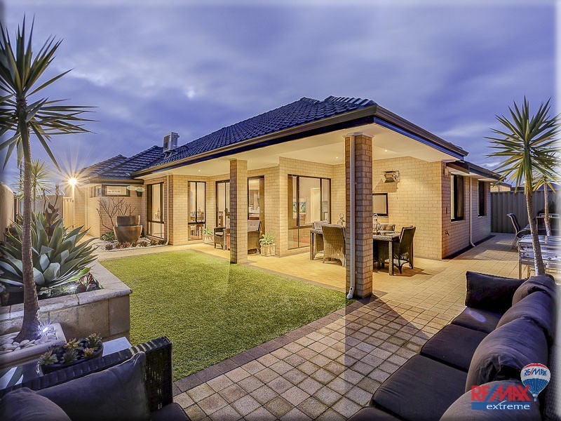 39 Heysham Bend, Butler WA 6036