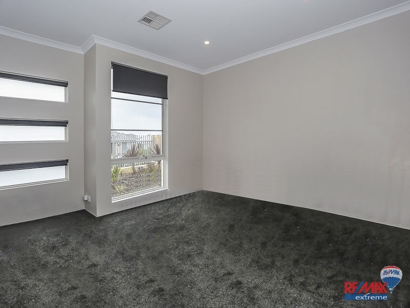 135 Lindsay Beach Boulevard, Yanchep WA 6035