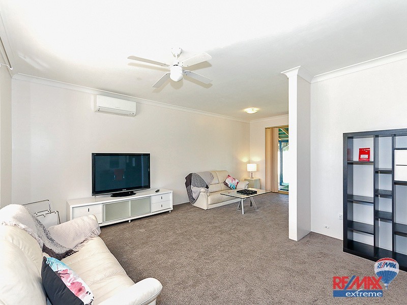 11 Trotman Crescent, Yanchep WA 6035