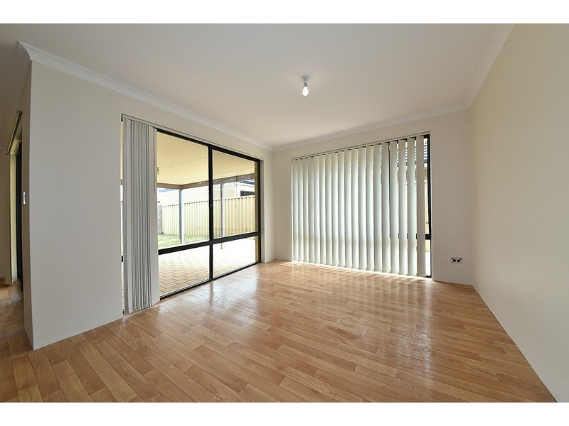 117 Rosegreen Avenue, Butler WA 6036