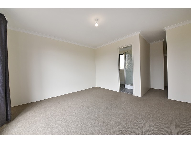 117 Rosegreen Avenue, Butler WA 6036