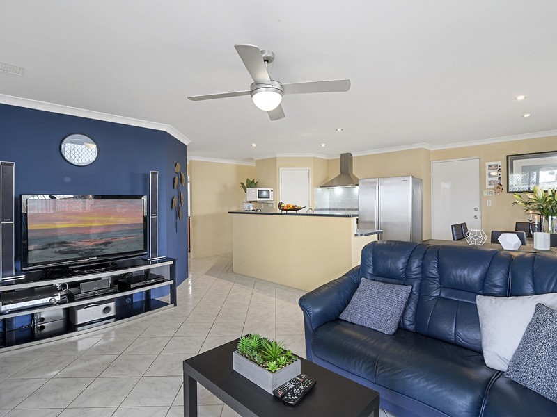 21 Badcoe Alley, Clarkson WA 6030