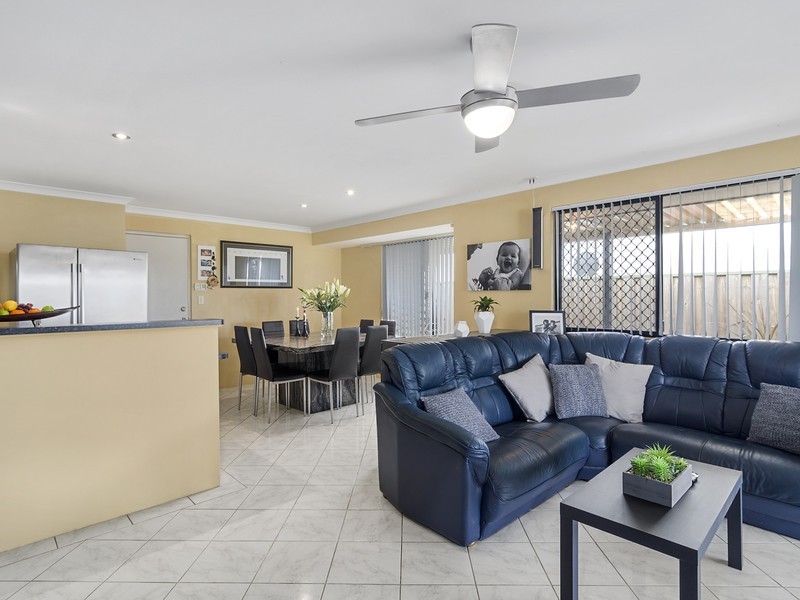 21 Badcoe Alley, Clarkson WA 6030