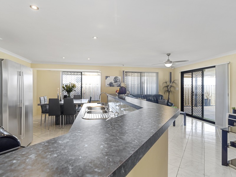 21 Badcoe Alley, Clarkson WA 6030