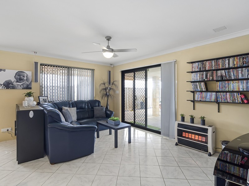 21 Badcoe Alley, Clarkson WA 6030