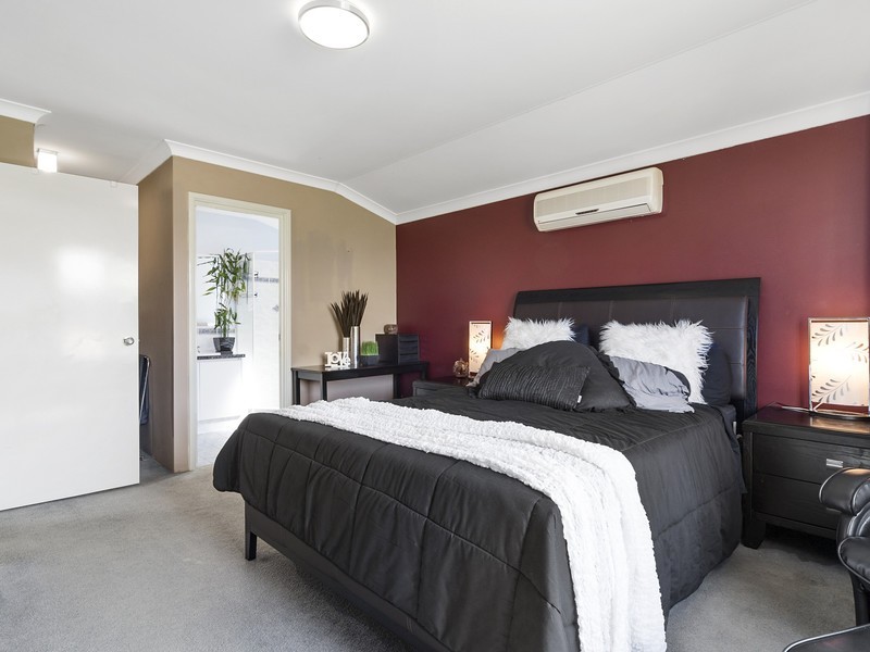 21 Badcoe Alley, Clarkson WA 6030