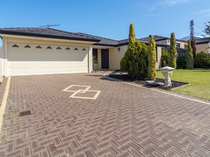 21 Badcoe Alley, Clarkson WA 6030