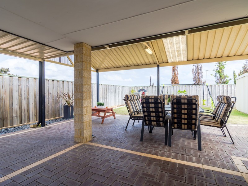 21 Badcoe Alley, Clarkson WA 6030