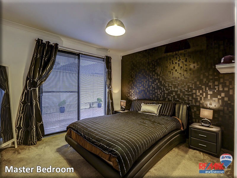 1 Featherstone Gardens, Butler WA 6036