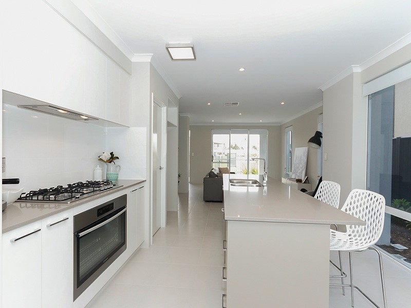 10 Fusus Lane, Jindalee WA 6036