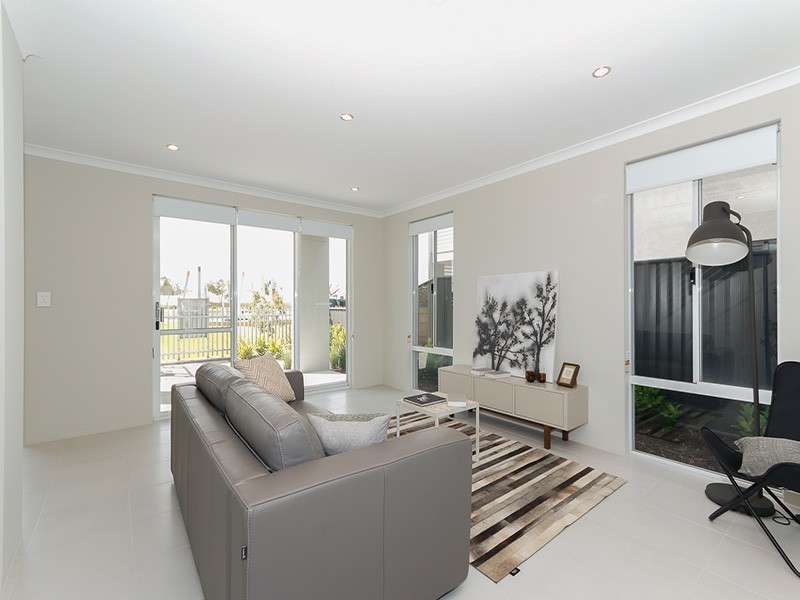 10 Fusus Lane, Jindalee WA 6036