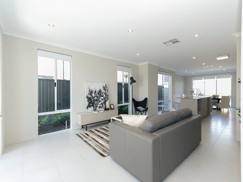 10 Fusus Lane, Jindalee WA 6036