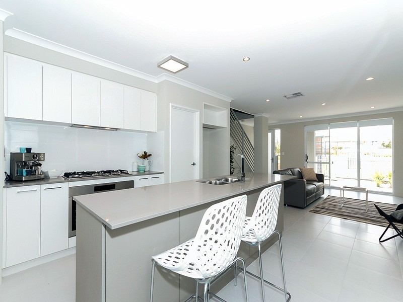 10 Fusus Lane, Jindalee WA 6036