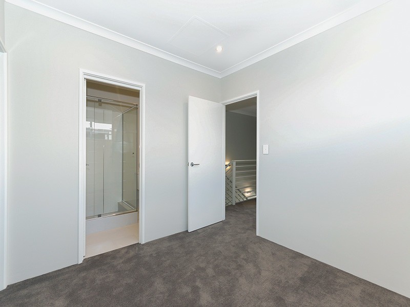 10 Fusus Lane, Jindalee WA 6036