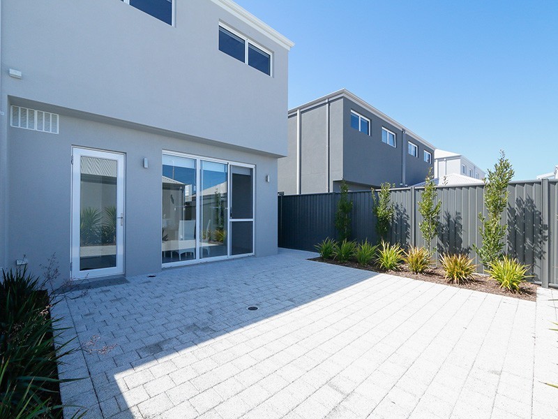 10 Fusus Lane, Jindalee WA 6036