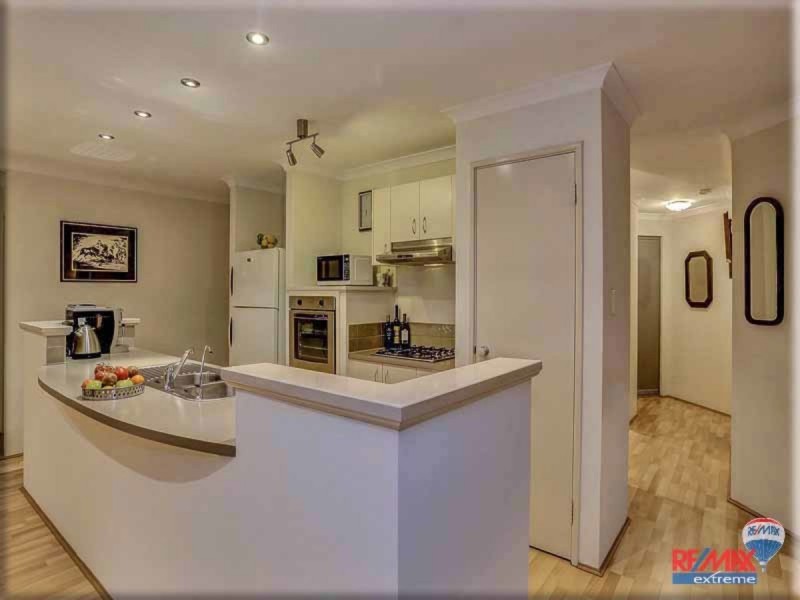 24 Landbeach Boulevard, Butler WA 6036