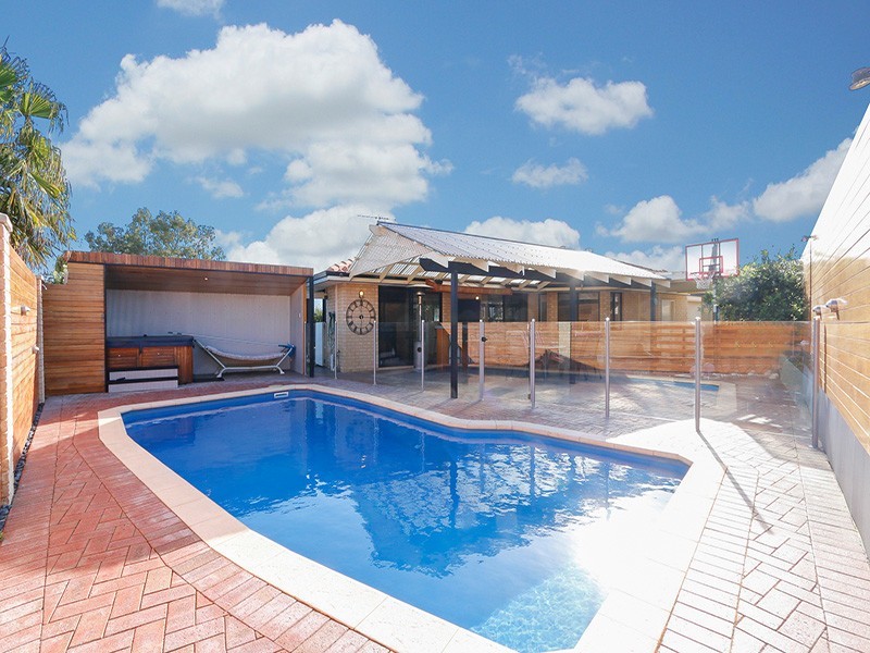 68 Dartmouth Circle, Quinns Rocks WA 6030