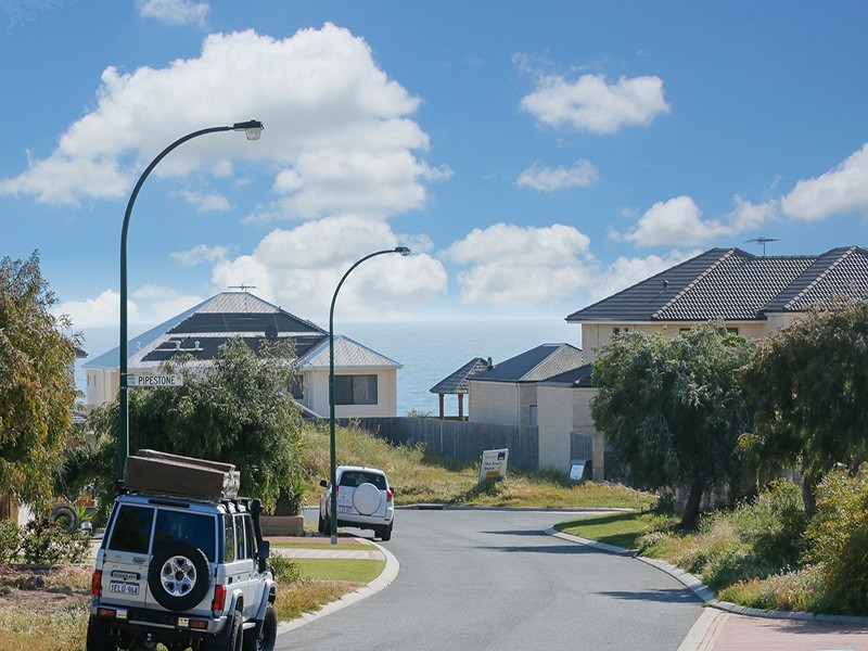 68 Dartmouth Circle, Quinns Rocks WA 6030