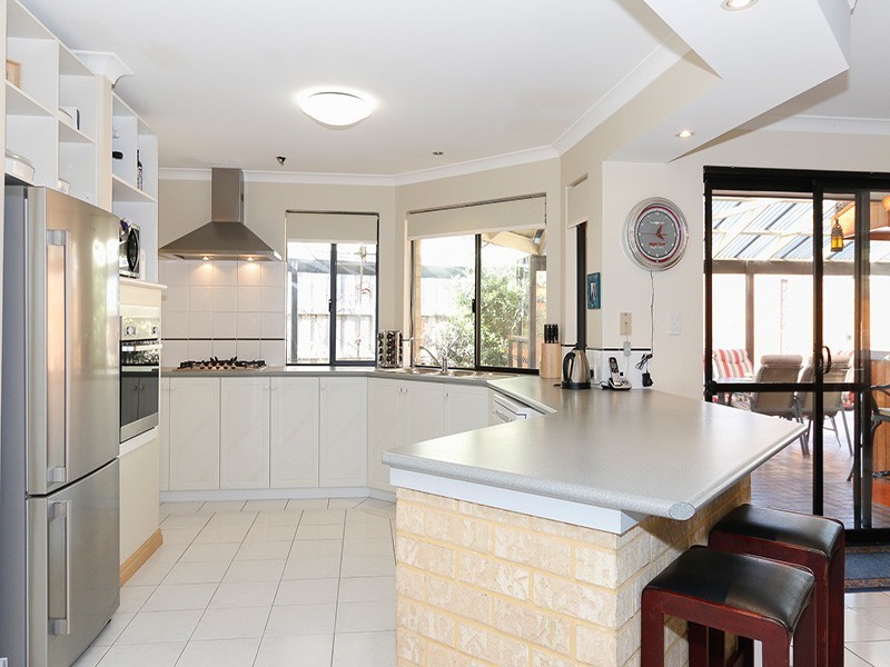 68 Dartmouth Circle, Quinns Rocks WA 6030