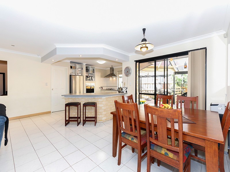68 Dartmouth Circle, Quinns Rocks WA 6030