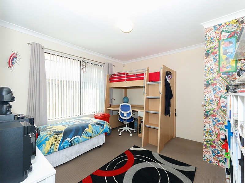 68 Dartmouth Circle, Quinns Rocks WA 6030
