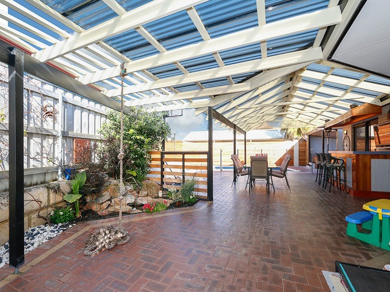 68 Dartmouth Circle, Quinns Rocks WA 6030