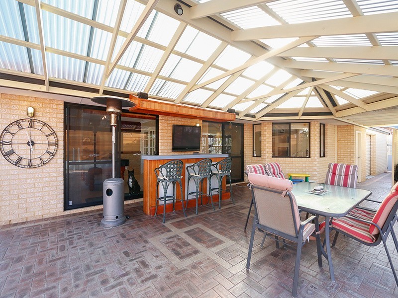 68 Dartmouth Circle, Quinns Rocks WA 6030
