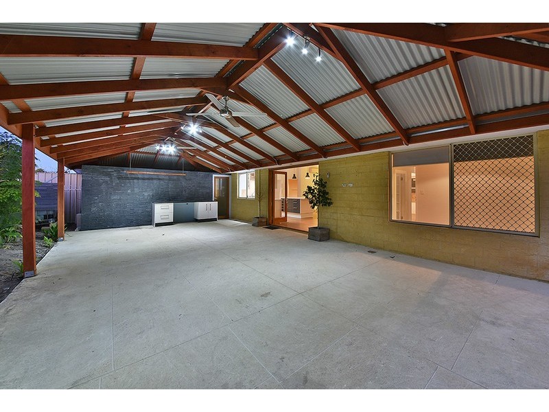 21 Southsea Road, Quinns Rocks WA 6030