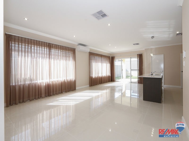 6 Citrine Street, Eglinton WA 6034