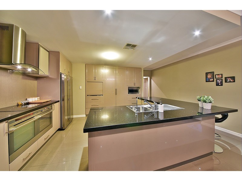 28 Solymar Circle, Burns Beach WA 6028