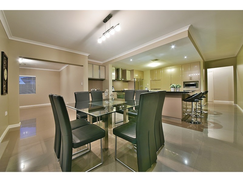 28 Solymar Circle, Burns Beach WA 6028