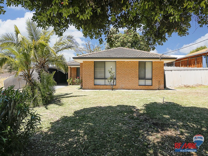 84 Lagoon Drive, Yanchep WA 6035