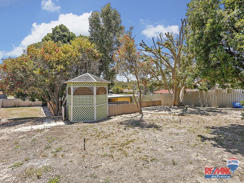 84 Lagoon Drive, Yanchep WA 6035