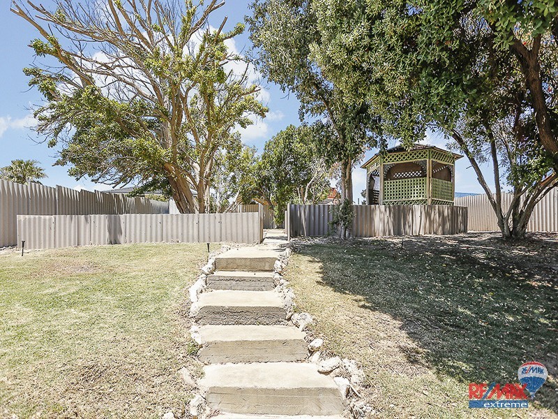 84 Lagoon Drive, Yanchep WA 6035