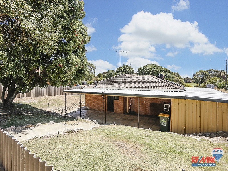 84 Lagoon Drive, Yanchep WA 6035
