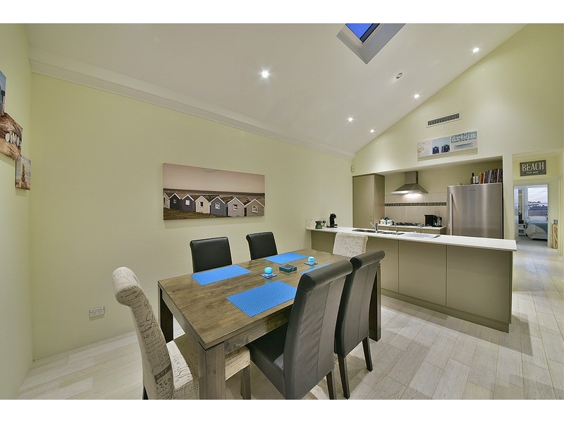 4 Newmarket Parade, Butler WA 6036